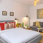 Piata Victoriei By Mrg Apartments